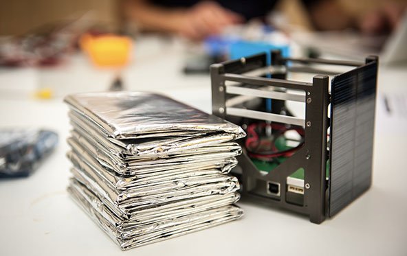 SkyCube: Ins Weltall mit Hilfe von Kickstarter (Interview)