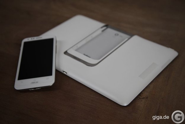 MWC: ASUS lässt Christopher Columbus mit Padfone/Fonepad telefonieren