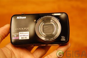 Nikon Coolpix S800c