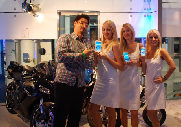 Samsung Galaxy S3 Mini: Eine Abrechnung, Fotos und Hands-On