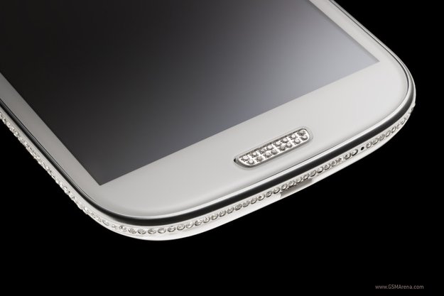 Samsung Swarovski Galaxy S3: Hässlich und teuer