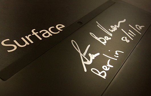Surface-Tablet mit Steve Ballmers Autogramm für guten Zweck ersteigern