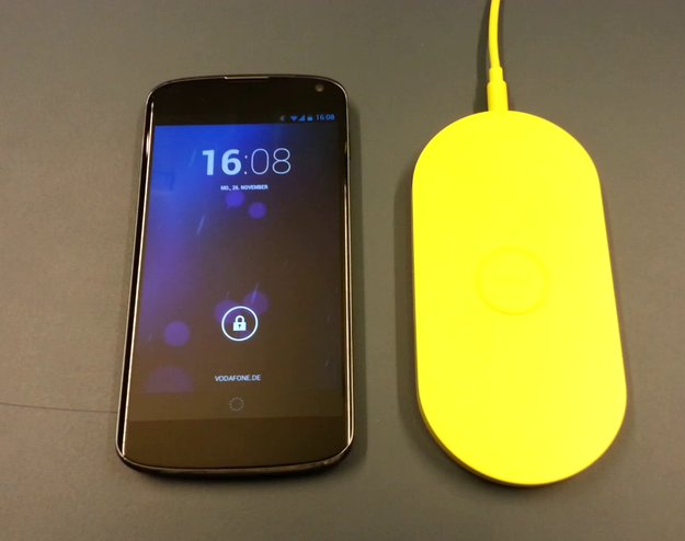 Nexus 4: Probleme mit Qi-Verbindung (Video)