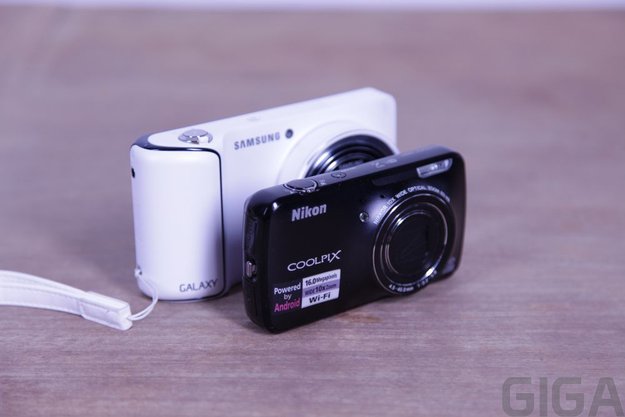 Samsung Galaxy Kamera vs. Nikon Coolpix S800c: Ein Vergleich