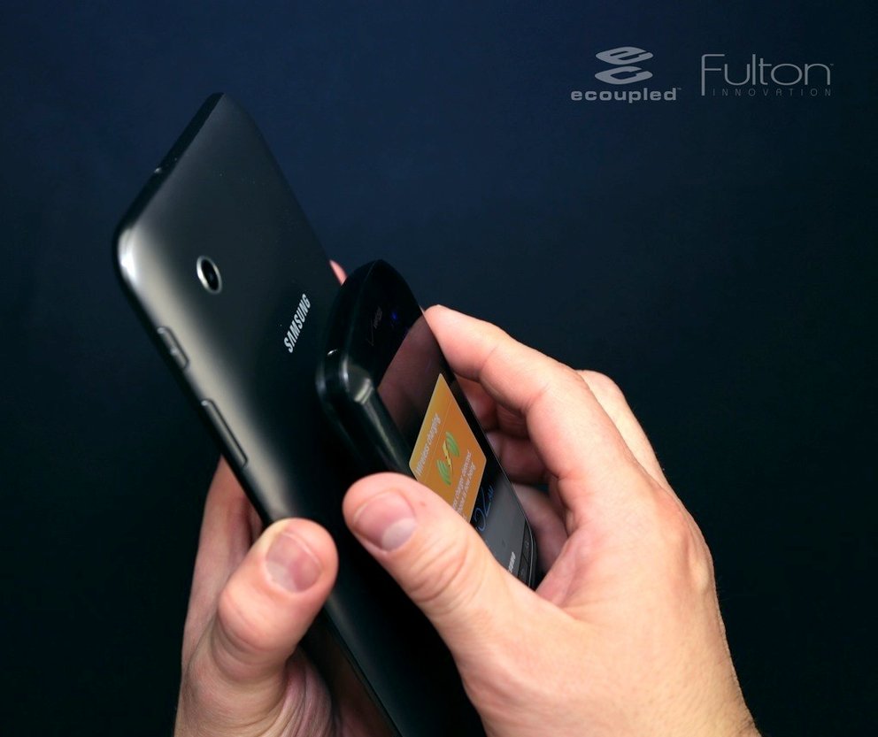 CES 2013: Android-Geräte gegenseitig laden