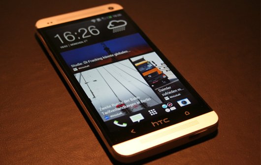 HTC One: Event in voller Länge und das mysteriöse rote One