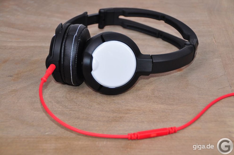 SteelSeries Flux Headset: Der individualisierbare Kopfhörer im Test