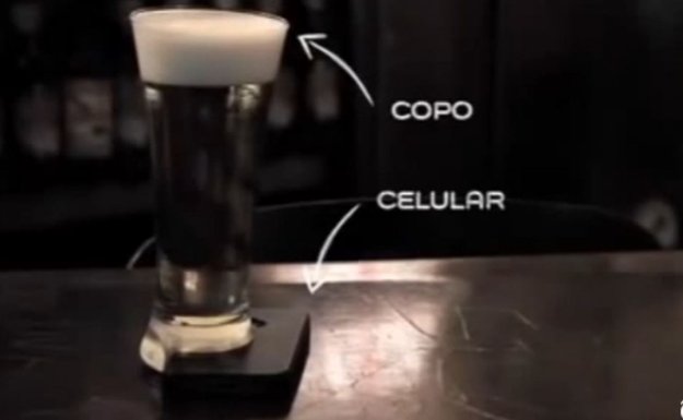 Offline-Bierglas: So erzwingt man Kommunikation in Kneipen