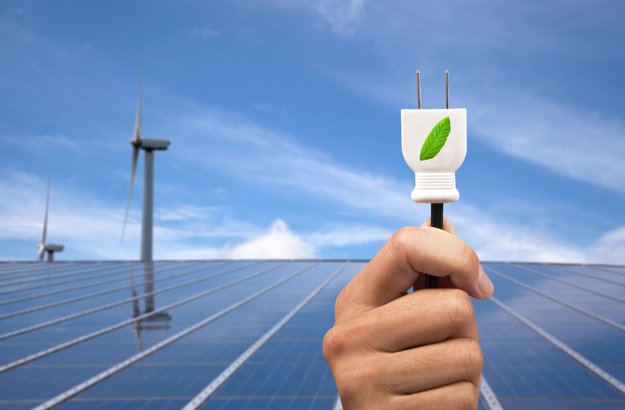 Solar Ladegeräte für das Smartphone: Akku mit Sonnenstrahlen aufladen