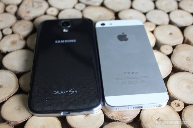 iPhone 5 vs. Galaxy S4: Samsung-Handy im Netz beliebter