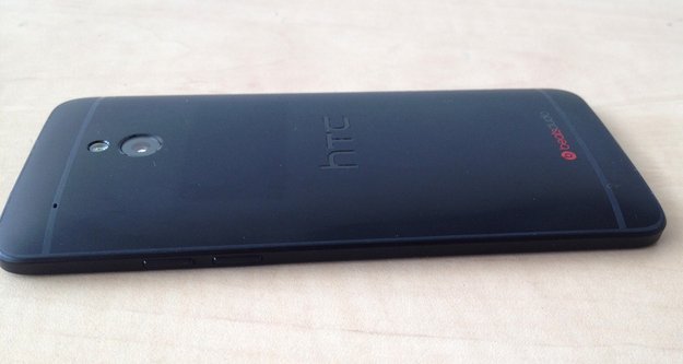 HTC One Mini: Schwarze Version zeigt sich auf neuen Fotos