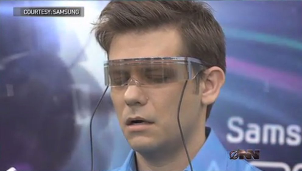 Samsung Apex: Google Glass-Persiflage mit Cybersex-Videostreaming und Fellatio-Simulation