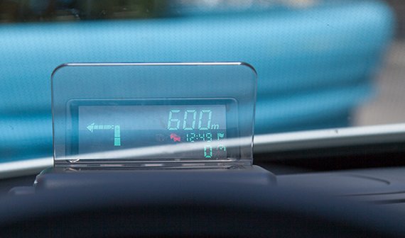 Garmin HUD: Wie Iron Man am Steuer