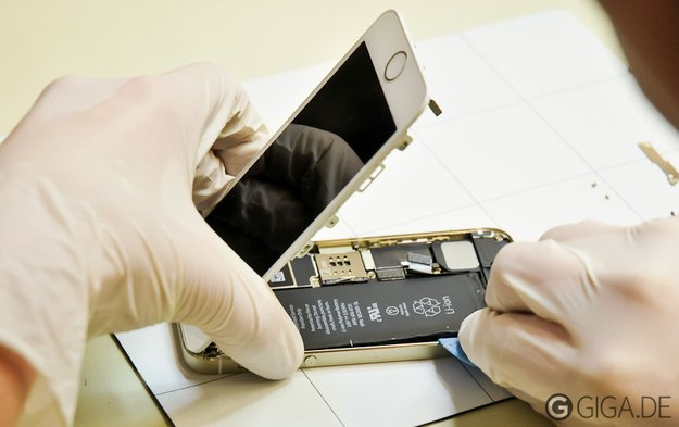 iPhone: Warum Apple einen kostenlosen Akkutausch anbieten sollte