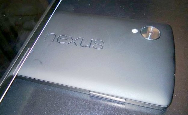 Nexus 5: Neue Bilder, weitere Specs und Augenzeugenbericht zum Android 4.4-Flaggschiff