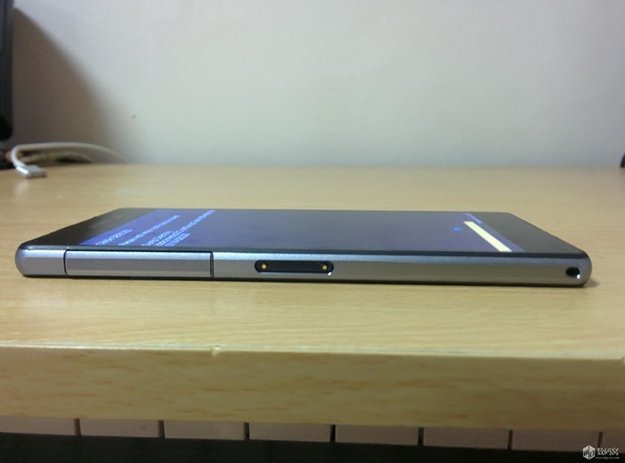 Sony Xperia „Z2“ D6503/Sirius: Foto-Vergleich mit Xperia Z1, erster Blick auf Android 4.4.2 mit Sony-UI