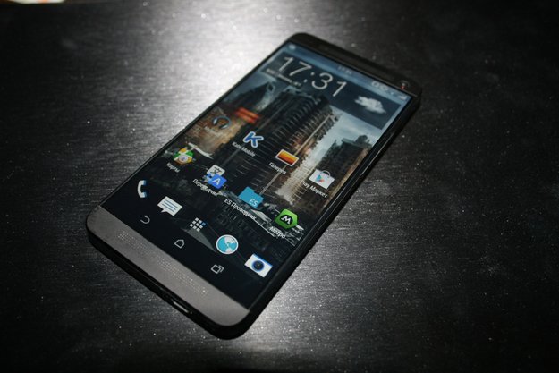 HTC M8/One 2014: Ist das ein Photo der Frontseite? Und das Photo der Rückseite ein Fake?