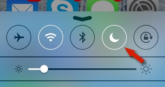 Kontrollzentrum: Der Halbmond steht für die Funktion „Nicht stören“ und kann der Grund sein, warum das iPhone nicht klingelt. Bild: GIGA