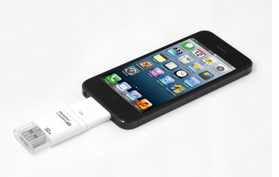 Neue i-FlashDrive-Modelle auf der CeBIT 2014 vorgestellt