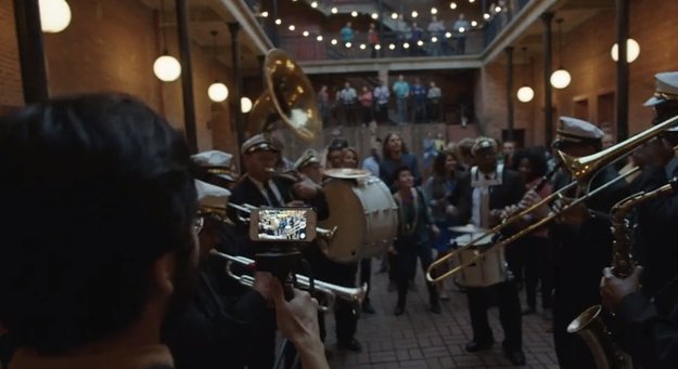 iPhone 5s: Apple zeigt neuen Werbespot "Powerful"