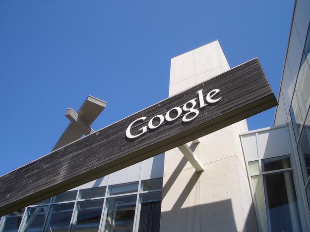 Google: Nun wertvollste Marke der Welt, verdrängt Apple von Platz 1