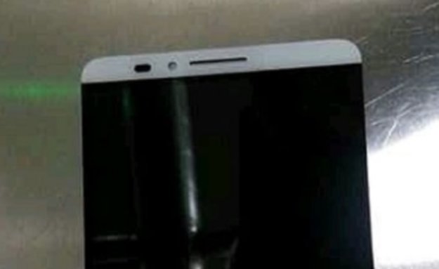 Huawei Ascend D3: Bild des neuen High End-Smartphones geleakt