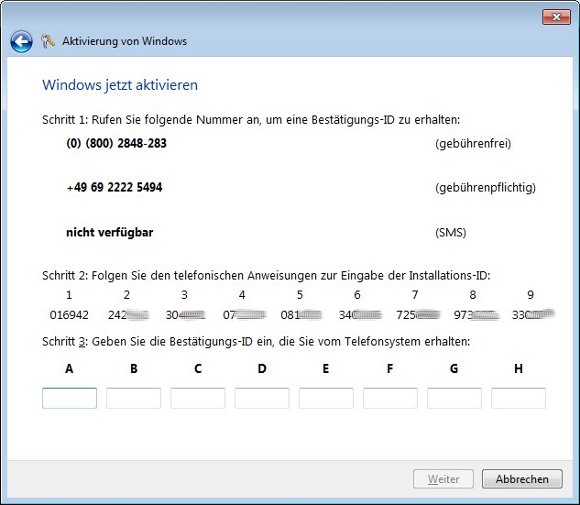 Windows-Aktivierung per Telefon: Den Code der Blöcke 1 bis 9 gebt ihr per Telefon durch. Den erhaltenen Code gebt ihr bei A bis H ein.
