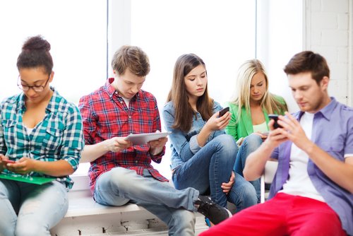 Günstig zum neuen Smartphone mit Vertrag: So geht's