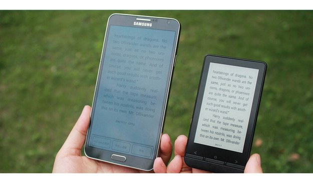 InkCase Plus: Externes E-Ink-Display für Smartphones bei Kickstarter