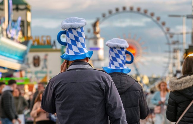 wiesn, oktoberfest, besucher, touristen