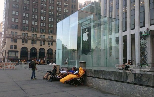 iPhone 6: Erste Fans stehen schon an