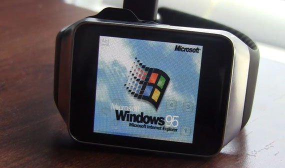 Samsung Gear Live läuft mit Windows 95 (Video)