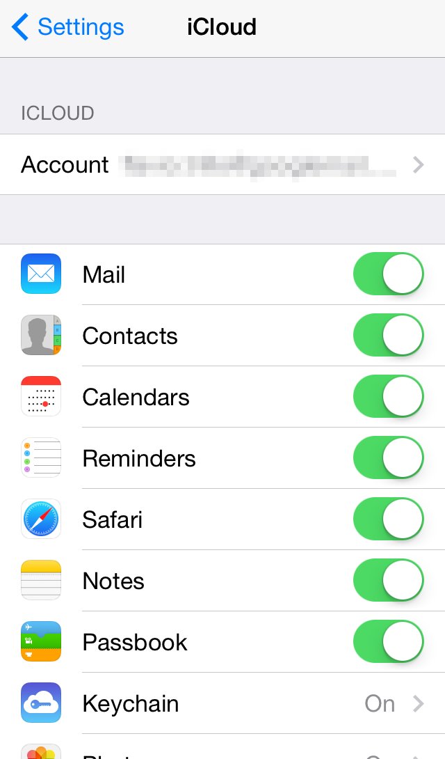 iOS synchronisiert eure Kontakte mit der iCloud.