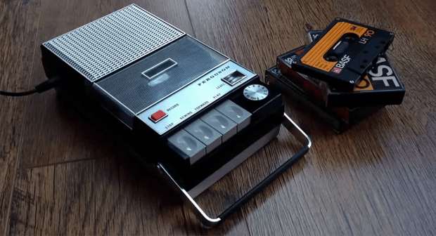 Dieses modifizierte Tape-Deck spielt Spotify-Musik ab