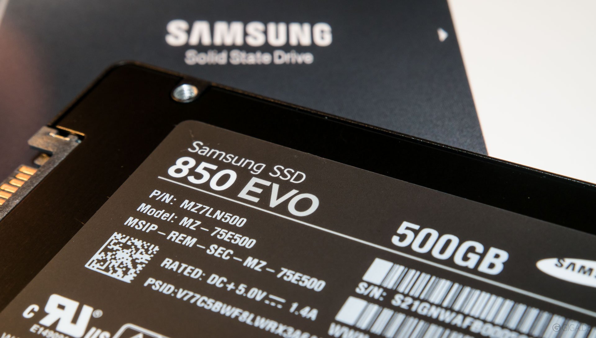 980 500gb. 850 EVO 500gb. Таблица всех SSD Samsung. SSD самсунг болт. SSD Samsung печать на китайском.