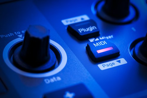 MIDI Files kostenlos herunterladen: Gratis-Musik – ist das legal?