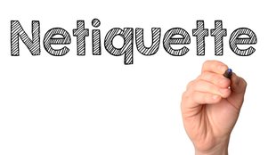 „Netiquette“: Regeln, Bedeutung und Erklärung