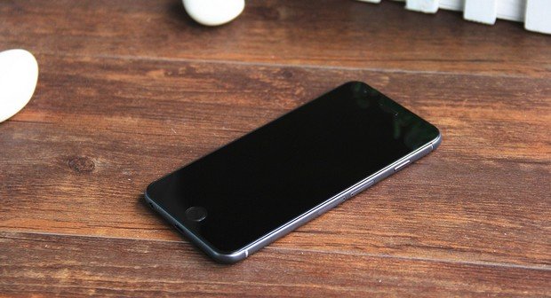 Dakele 3: iPhone 6-Klon mit Saphirglas und Titan-Rahmen für 249 US-Dollar