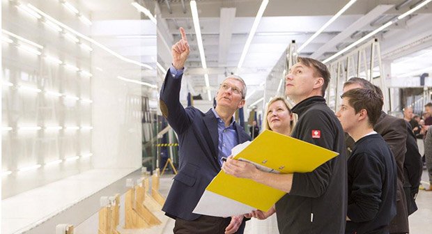 Tim Cook auf Deutschlandreise: Glas für Apple Campus 2