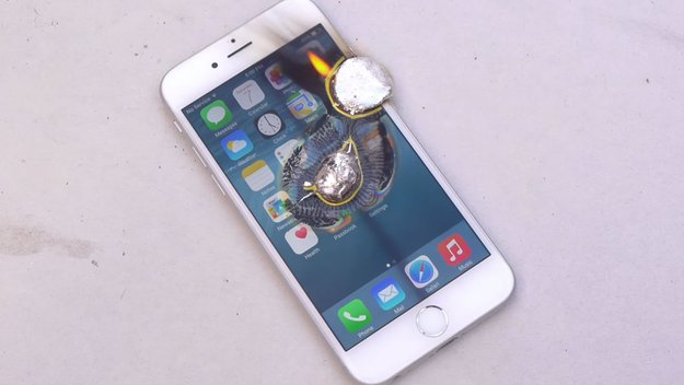 iPhone 6 trifft geschmolzenes Aluminium – Video