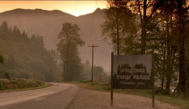 Twin Peaks: Diese 200 (!) Stars spielen bei David Lynchs Kult-Revival mit!