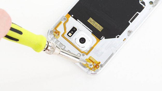 Samsung Galaxy S6 im Teardown: Akkutausch enorm aufwendig