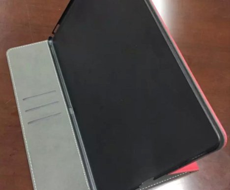Apple iPad Pro: Fotos zeigen angebliche Hülle für großes iPad