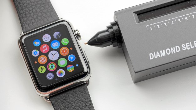 Apple Watch: Echtheit des Saphirglases auf die Probe gestellt