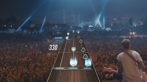 Guitar Hero Live: Behind-the-Scenes-Video stellt das Spiel vor
