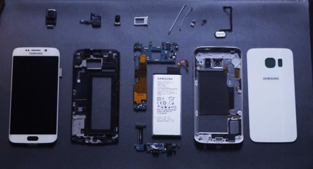 Galaxy S6 Edge zusammengebaut – Samsung zeigt Flaggschiff im „In-Boxing“