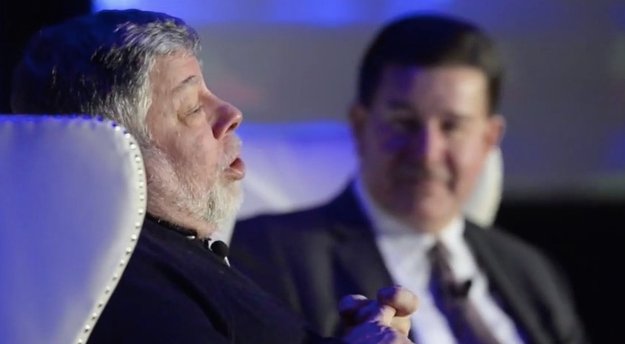 Steve Wozniak lobt Tim Cook - und wünscht sich Apple Car