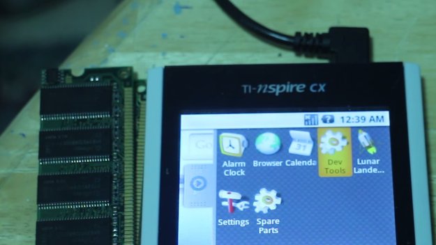 Kurioser Hack: Android auf Taschenrechner portiert