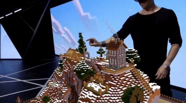Minecraft mit HoloLens spielen: So wirds funktionieren