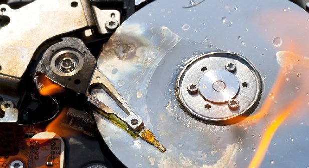 Ist meine Festplatte kaputt? – die Anzeichen und wie ihr Daten rettet!